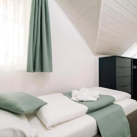 Topaz Apartmanhazak 아파트