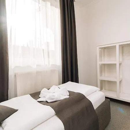 Topaz Apartmanhazak * Balatongyörök