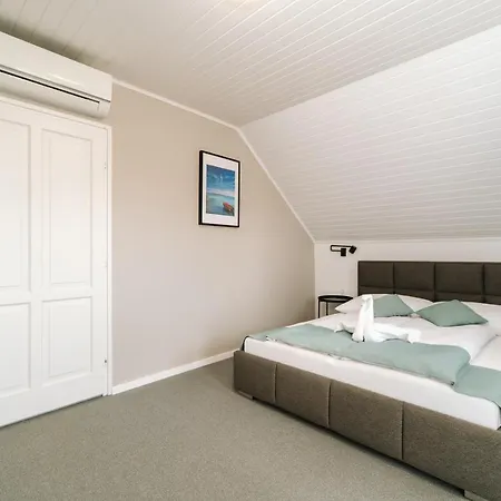 Topaz Apartmanhazak *