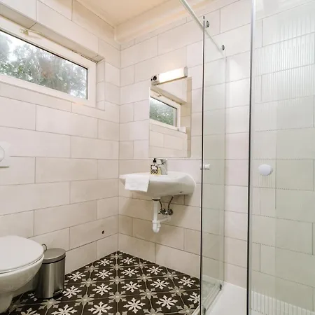 Topaz Apartmanhazak * Balatongyörök