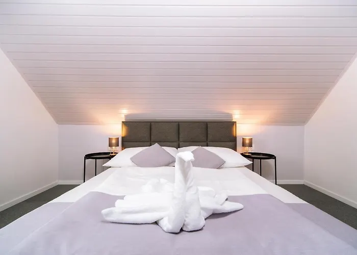 Topaz Apartmanhazak *