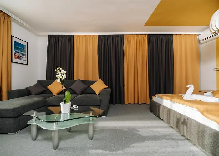 Topaz Apartmanhazak *