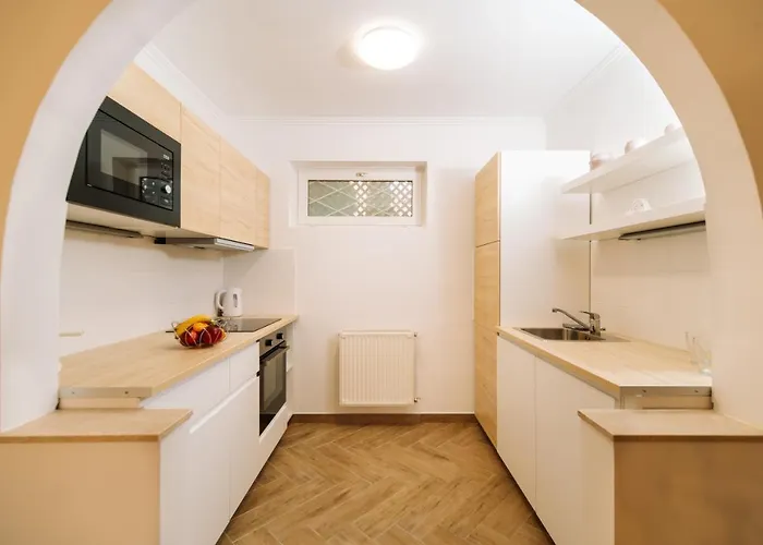 Topaz Apartmanhazak דירה *