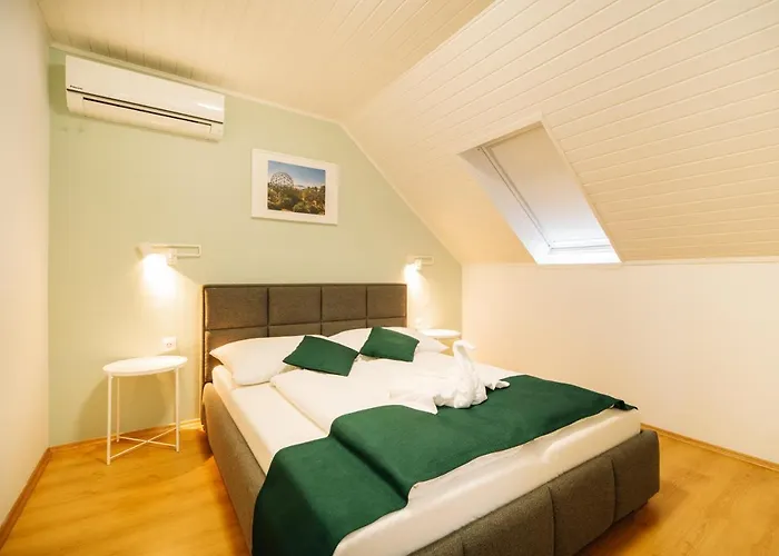 Topaz Apartmanhazak Balatongyorok