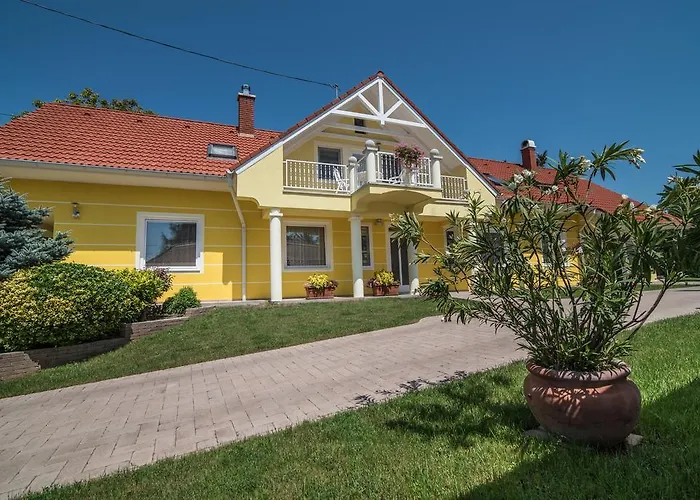 Topaz Apartmanhazak Balatongyörök